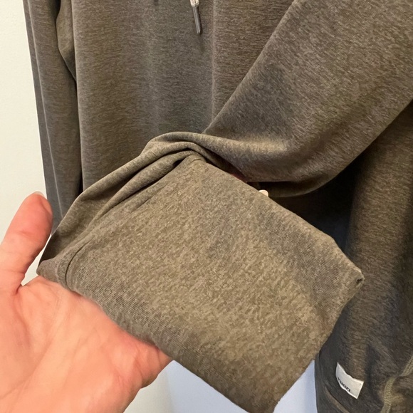 Vuori Halo Essential Hoodie - Picture 4 of 7